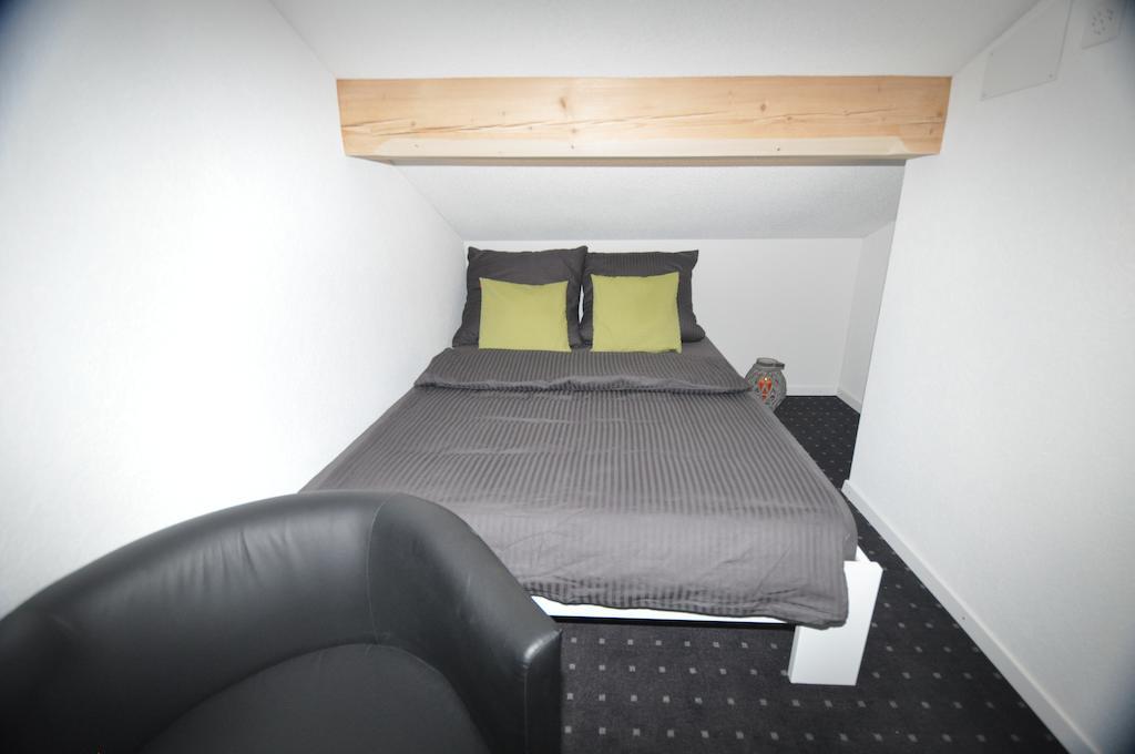 Destimotel Lichtensteig Ruang foto